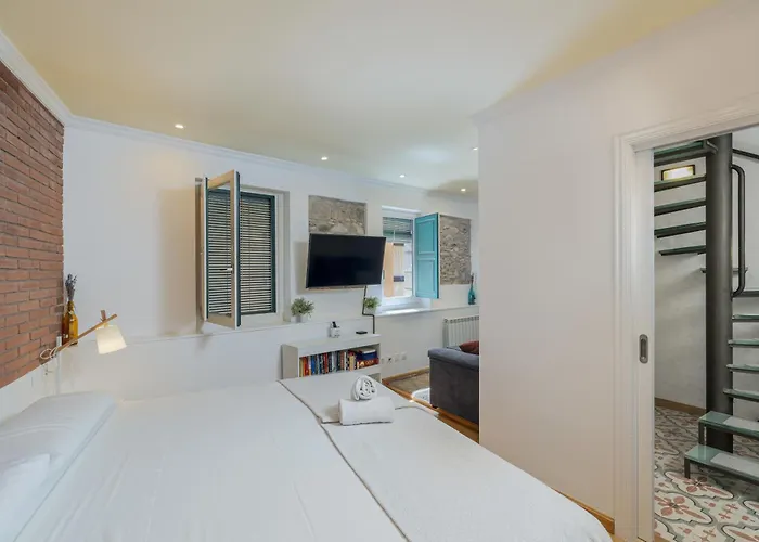 Duplex En El Barri Vell, شقة